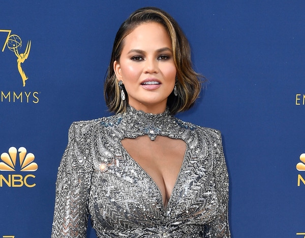 Chrissy Teigen Wants You to Keep Mispronouncing Her Last Name | E! News
